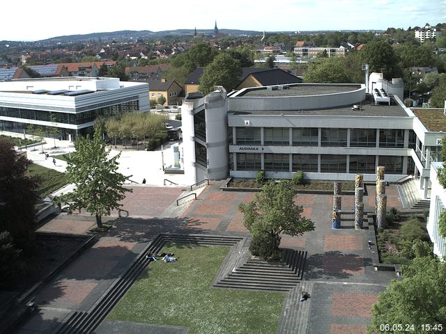 Foto der Webcam: Verwaltungsgebäude, Innenhof mit Audimax, Hörsaal-Gebäude 1