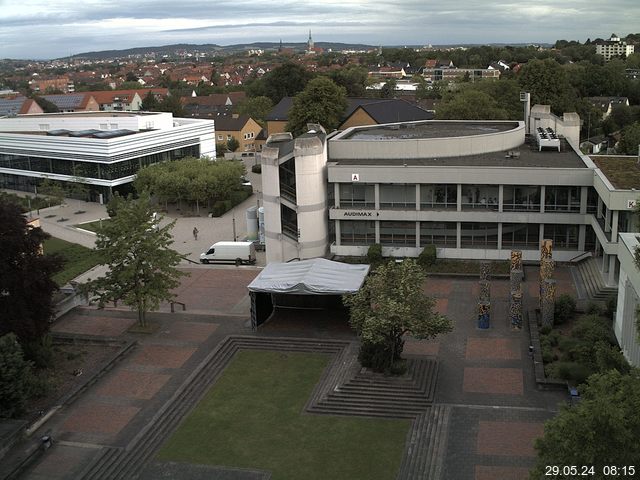 Foto der Webcam: Verwaltungsgebäude, Innenhof mit Audimax, Hörsaal-Gebäude 1