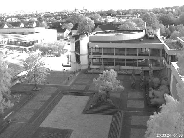 Foto der Webcam: Verwaltungsgebäude, Innenhof mit Audimax, Hörsaal-Gebäude 1