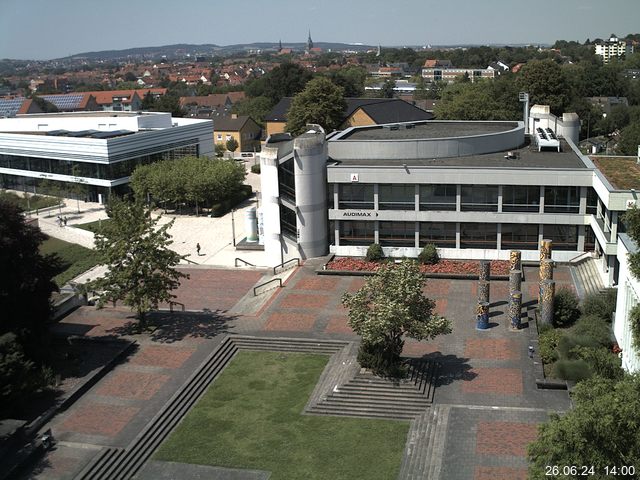 Foto der Webcam: Verwaltungsgebäude, Innenhof mit Audimax, Hörsaal-Gebäude 1