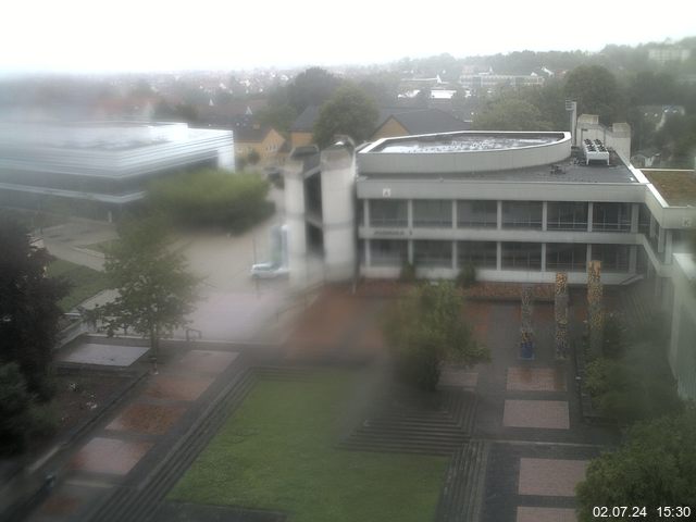 Foto der Webcam: Verwaltungsgebäude, Innenhof mit Audimax, Hörsaal-Gebäude 1