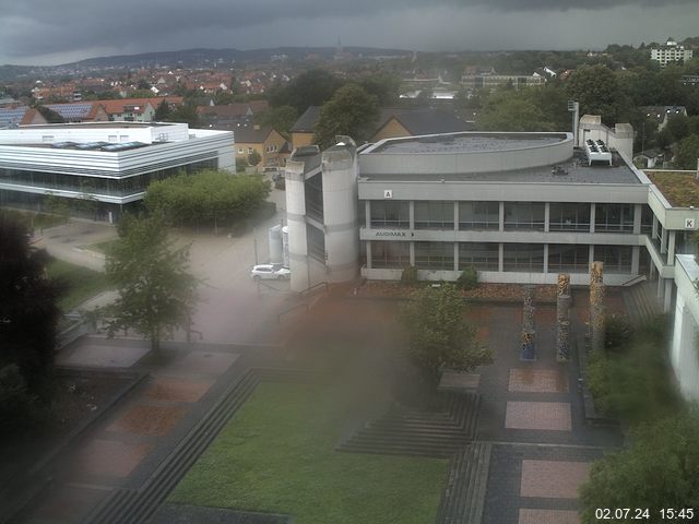 Foto der Webcam: Verwaltungsgebäude, Innenhof mit Audimax, Hörsaal-Gebäude 1