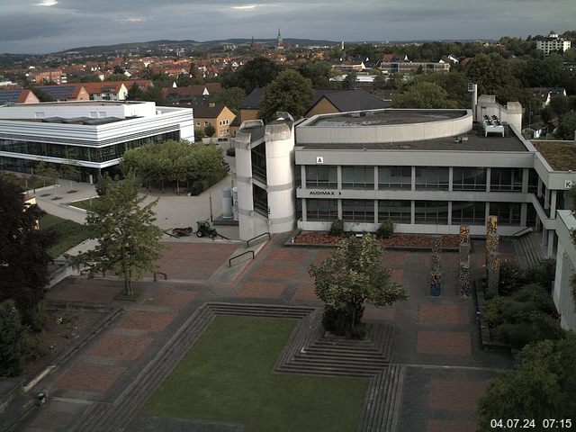 Foto der Webcam: Verwaltungsgebäude, Innenhof mit Audimax, Hörsaal-Gebäude 1