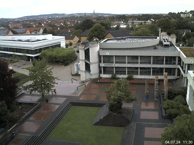 Foto der Webcam: Verwaltungsgebäude, Innenhof mit Audimax, Hörsaal-Gebäude 1