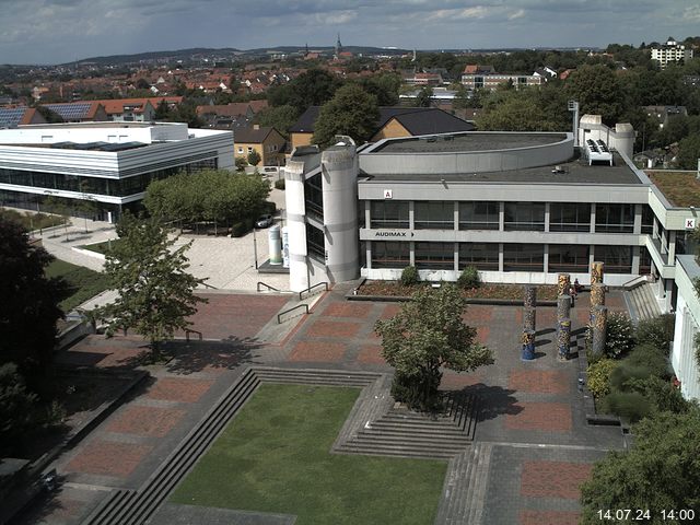 Foto der Webcam: Verwaltungsgebäude, Innenhof mit Audimax, Hörsaal-Gebäude 1