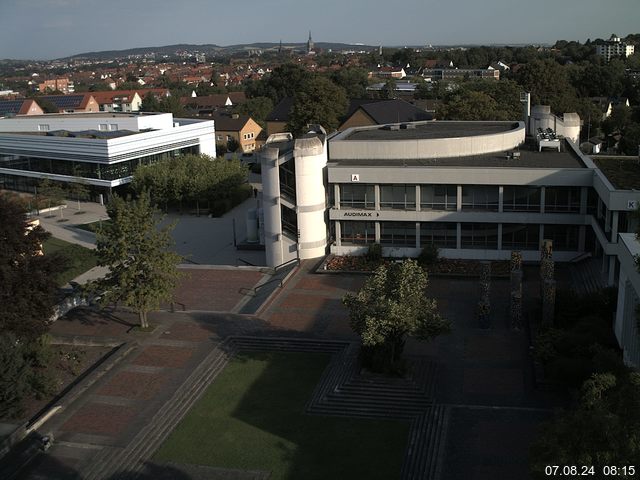 Foto der Webcam: Verwaltungsgebäude, Innenhof mit Audimax, Hörsaal-Gebäude 1