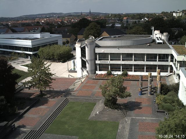 Foto der Webcam: Verwaltungsgebäude, Innenhof mit Audimax, Hörsaal-Gebäude 1