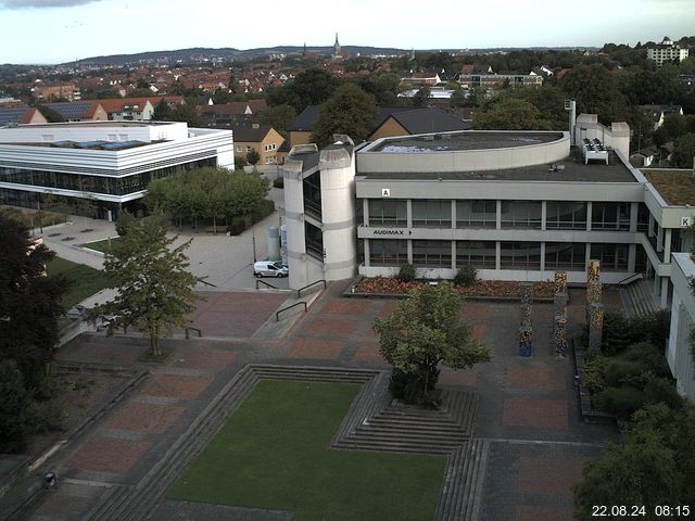 Foto der Webcam: Verwaltungsgebäude, Innenhof mit Audimax, Hörsaal-Gebäude 1