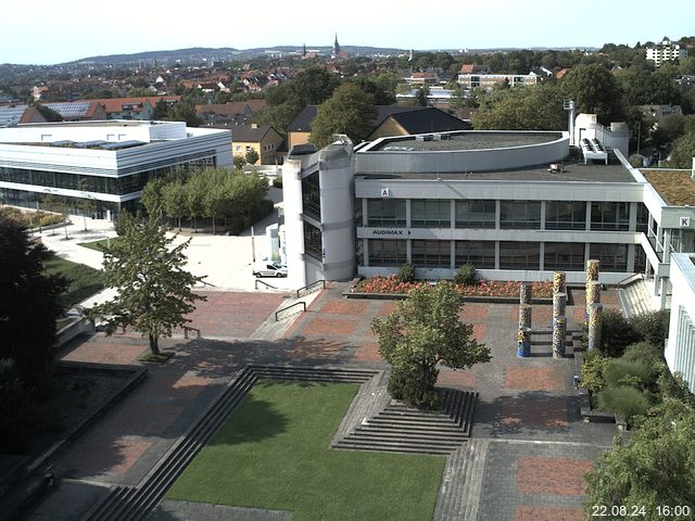 Foto der Webcam: Verwaltungsgebäude, Innenhof mit Audimax, Hörsaal-Gebäude 1