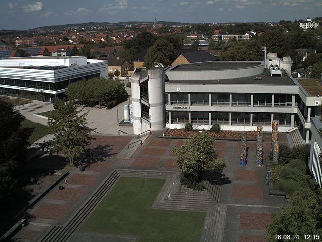 Foto der Webcam: Verwaltungsgebäude, Innenhof mit Audimax, Hörsaal-Gebäude 1