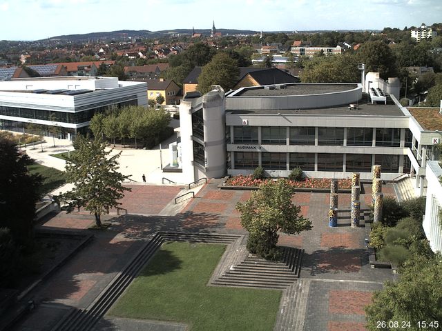 Foto der Webcam: Verwaltungsgebäude, Innenhof mit Audimax, Hörsaal-Gebäude 1