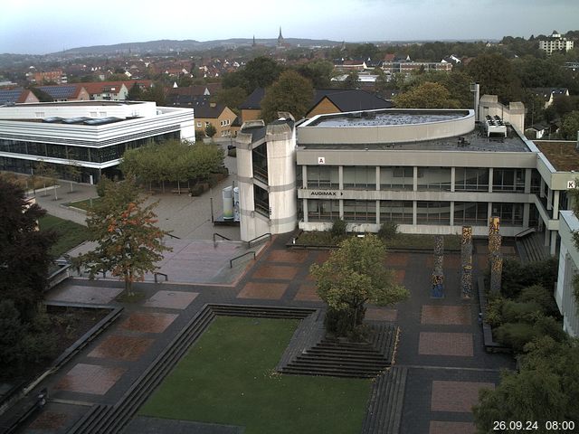 Foto der Webcam: Verwaltungsgebäude, Innenhof mit Audimax, Hörsaal-Gebäude 1