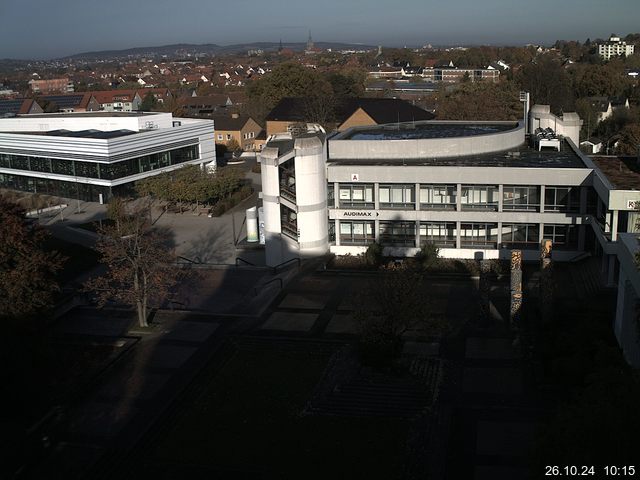 Foto der Webcam: Verwaltungsgebäude, Innenhof mit Audimax, Hörsaal-Gebäude 1