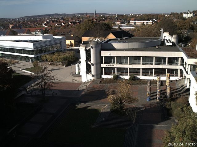 Foto der Webcam: Verwaltungsgebäude, Innenhof mit Audimax, Hörsaal-Gebäude 1