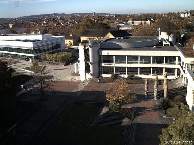 Foto der Webcam: Verwaltungsgebäude, Innenhof mit Audimax, Hörsaal-Gebäude 1