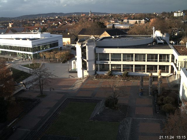 Foto der Webcam: Verwaltungsgeb&auml;ude, Innenhof mit Audimax, H&ouml;rsaal-Geb&auml;ude 1