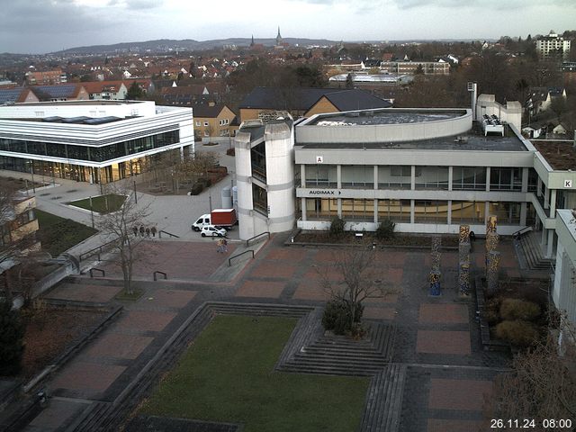 Foto der Webcam: Verwaltungsgebäude, Innenhof mit Audimax, Hörsaal-Gebäude 1