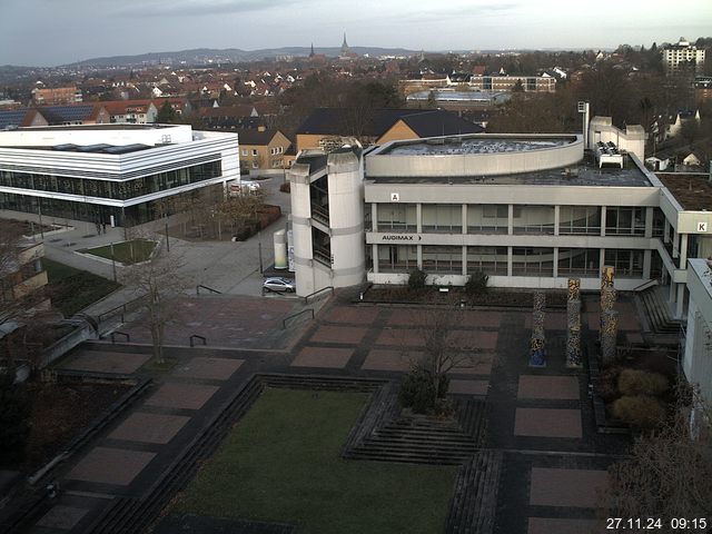 Foto der Webcam: Verwaltungsgebäude, Innenhof mit Audimax, Hörsaal-Gebäude 1