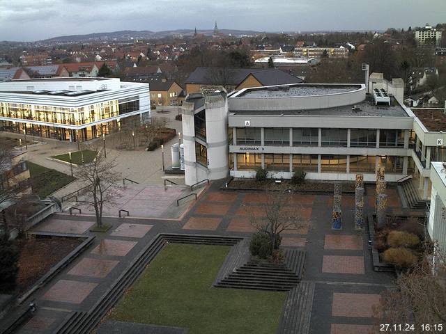 Foto der Webcam: Verwaltungsgebäude, Innenhof mit Audimax, Hörsaal-Gebäude 1