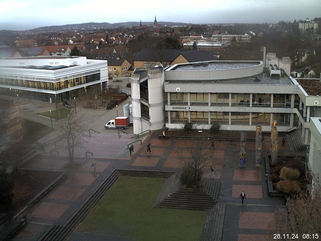 Foto der Webcam: Verwaltungsgebäude, Innenhof mit Audimax, Hörsaal-Gebäude 1