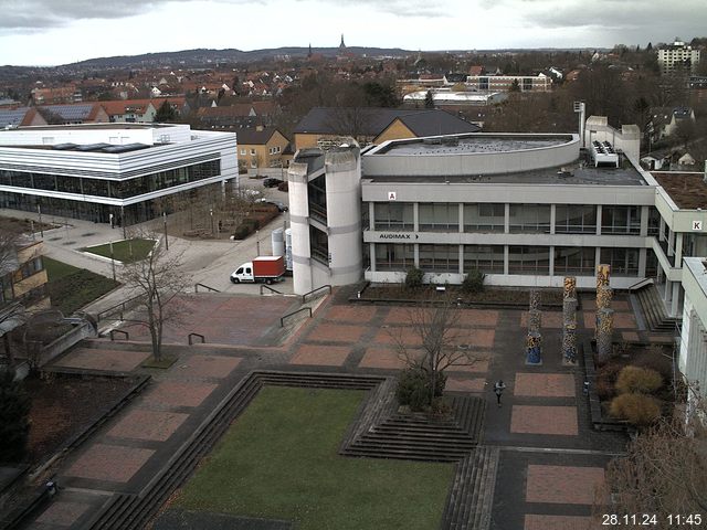 Foto der Webcam: Verwaltungsgebäude, Innenhof mit Audimax, Hörsaal-Gebäude 1