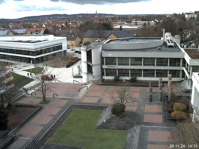 Foto der Webcam: Verwaltungsgebäude, Innenhof mit Audimax, Hörsaal-Gebäude 1