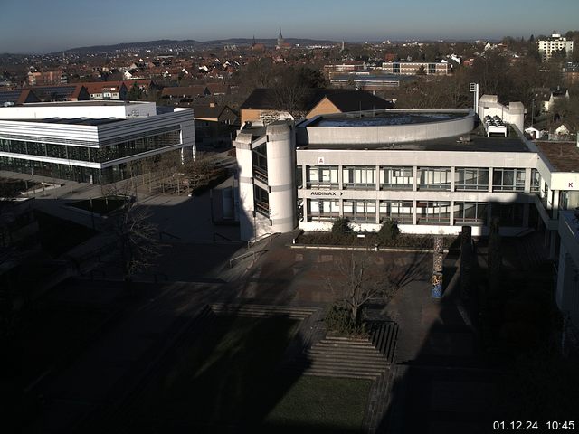 Foto der Webcam: Verwaltungsgebäude, Innenhof mit Audimax, Hörsaal-Gebäude 1