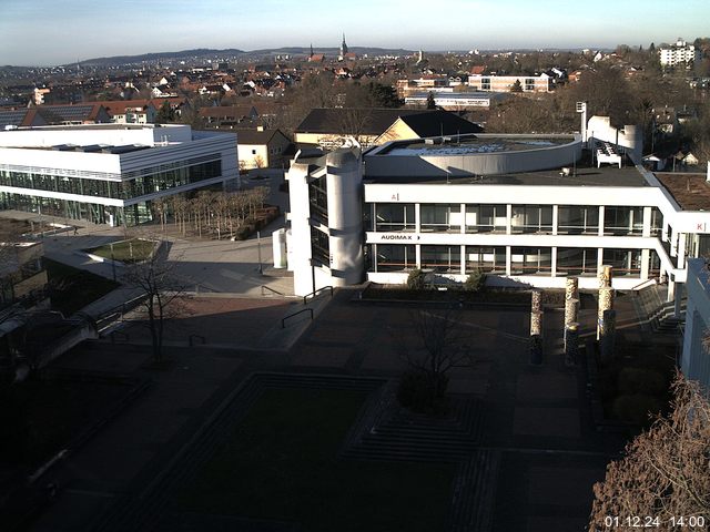 Foto der Webcam: Verwaltungsgebäude, Innenhof mit Audimax, Hörsaal-Gebäude 1