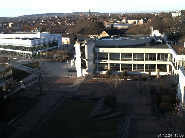 Foto der Webcam: Verwaltungsgebäude, Innenhof mit Audimax, Hörsaal-Gebäude 1