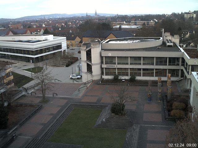 Foto der Webcam: Verwaltungsgebäude, Innenhof mit Audimax, Hörsaal-Gebäude 1