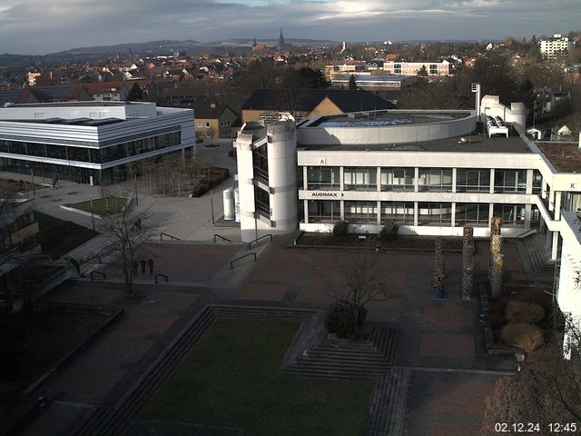 Foto der Webcam: Verwaltungsgebäude, Innenhof mit Audimax, Hörsaal-Gebäude 1