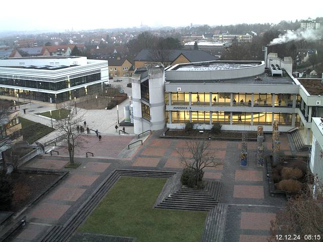 Foto der Webcam: Verwaltungsgebäude, Innenhof mit Audimax, Hörsaal-Gebäude 1