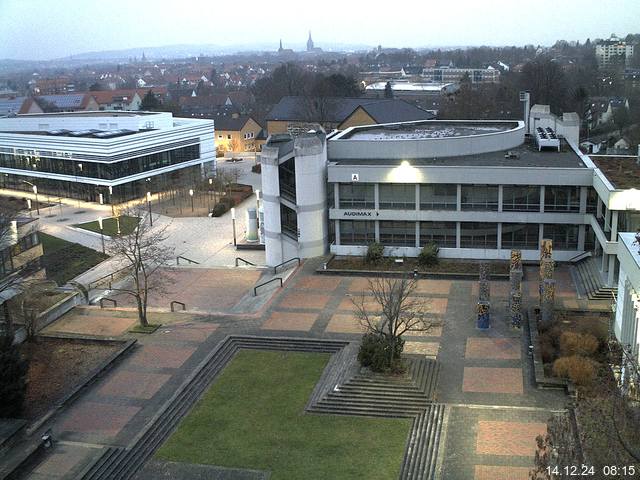 Foto der Webcam: Verwaltungsgebäude, Innenhof mit Audimax, Hörsaal-Gebäude 1