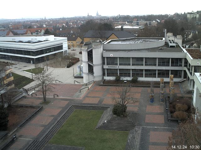 Foto der Webcam: Verwaltungsgebäude, Innenhof mit Audimax, Hörsaal-Gebäude 1