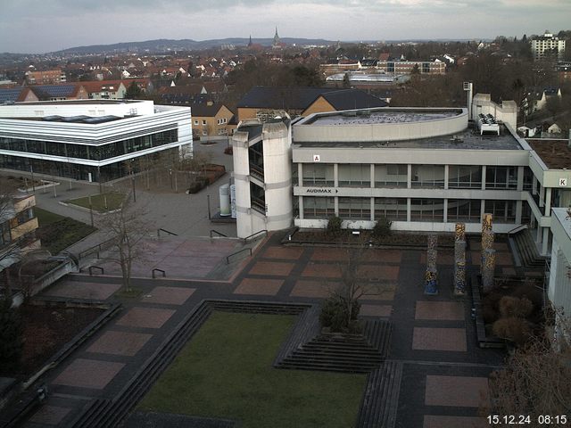 Foto der Webcam: Verwaltungsgebäude, Innenhof mit Audimax, Hörsaal-Gebäude 1