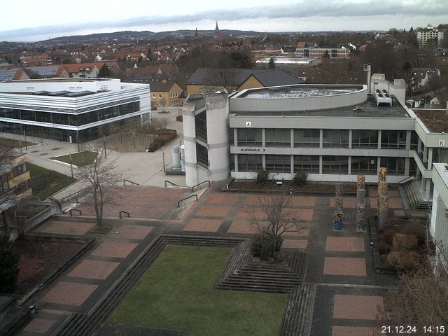 Foto der Webcam: Verwaltungsgebäude, Innenhof mit Audimax, Hörsaal-Gebäude 1