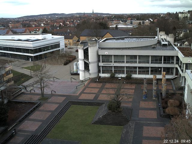 Foto der Webcam: Verwaltungsgebäude, Innenhof mit Audimax, Hörsaal-Gebäude 1