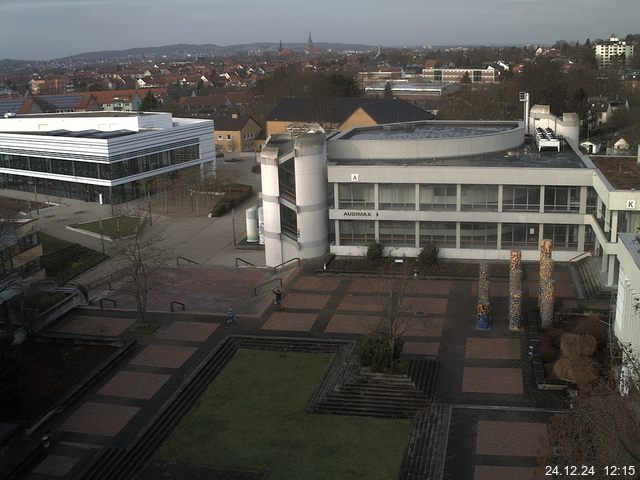 Foto der Webcam: Verwaltungsgebäude, Innenhof mit Audimax, Hörsaal-Gebäude 1