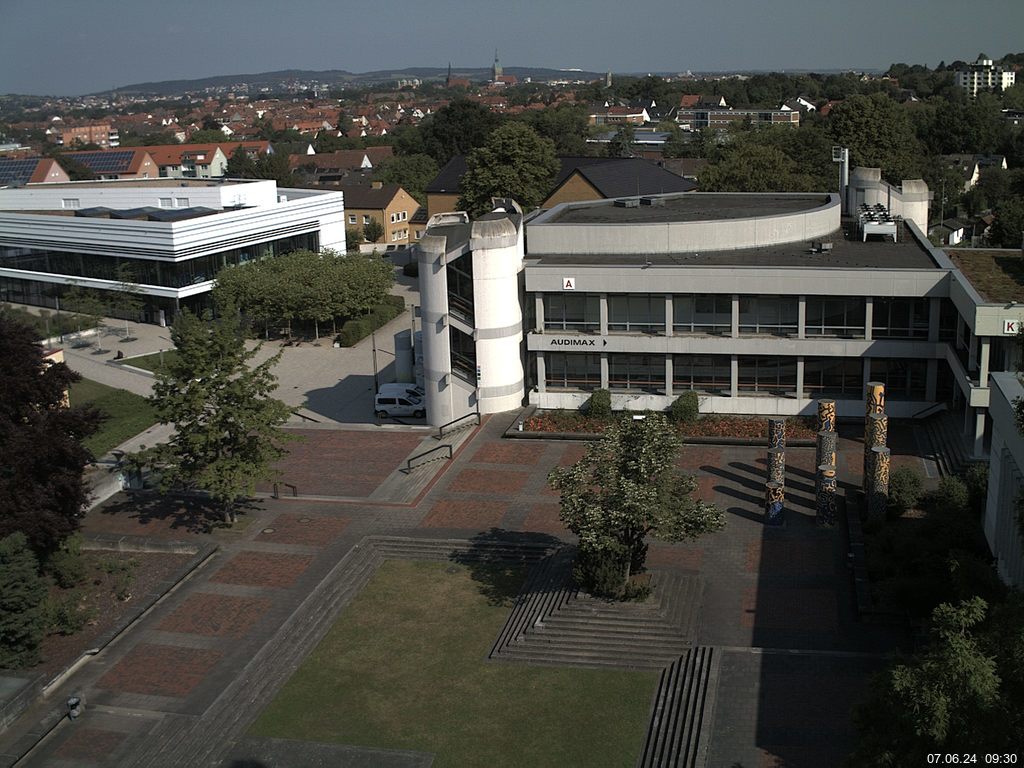 Foto der Webcam: Verwaltungsgeb&auml;ude, Innenhof mit Audimax, H&ouml;rsaal-Geb&auml;ude 1