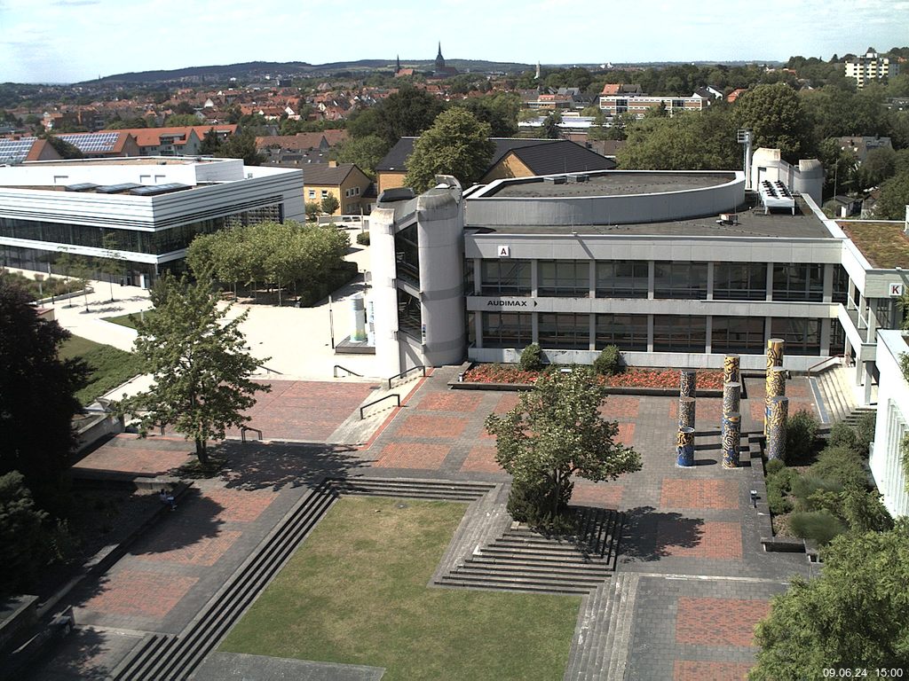 Foto der Webcam: Verwaltungsgeb&auml;ude, Innenhof mit Audimax, H&ouml;rsaal-Geb&auml;ude 1