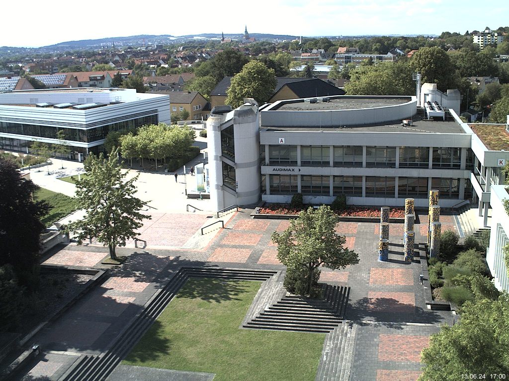 Foto der Webcam: Verwaltungsgeb&auml;ude, Innenhof mit Audimax, H&ouml;rsaal-Geb&auml;ude 1