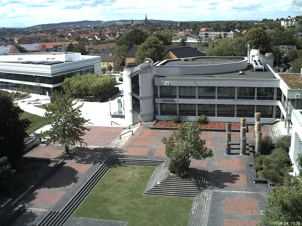 Foto der Webcam: Verwaltungsgeb&auml;ude, Innenhof mit Audimax, H&ouml;rsaal-Geb&auml;ude 1