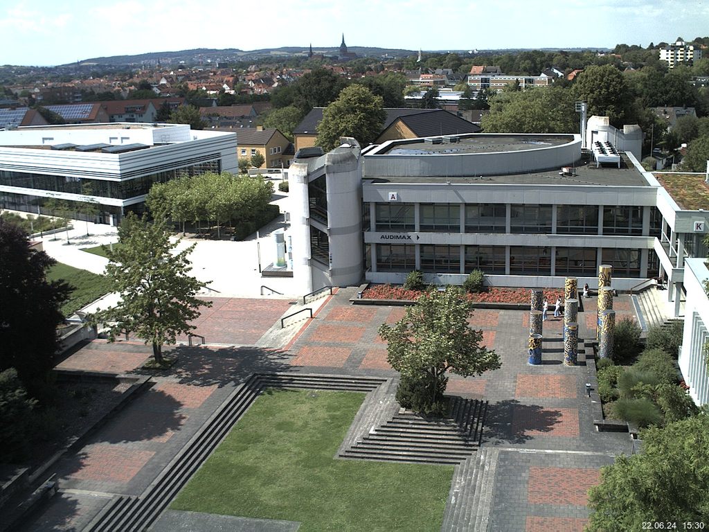 Foto der Webcam: Verwaltungsgeb&auml;ude, Innenhof mit Audimax, H&ouml;rsaal-Geb&auml;ude 1