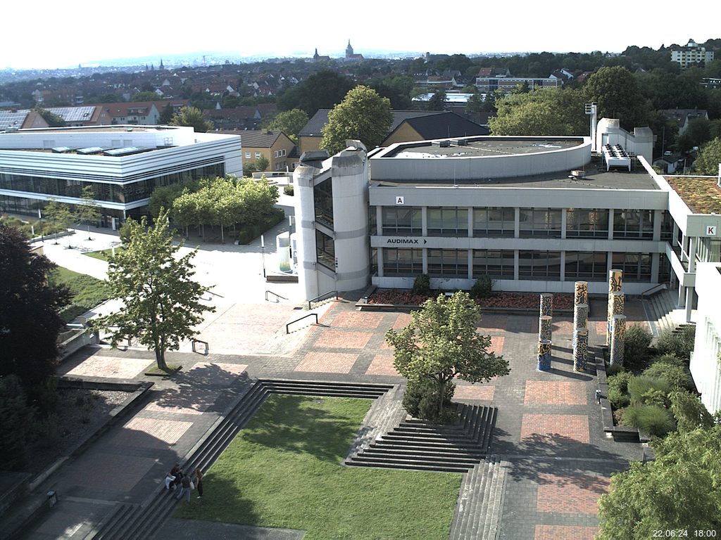 Foto der Webcam: Verwaltungsgeb&auml;ude, Innenhof mit Audimax, H&ouml;rsaal-Geb&auml;ude 1
