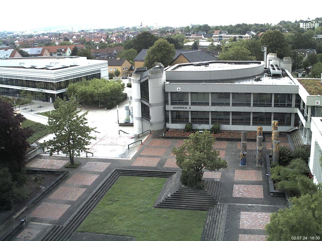 Foto der Webcam: Verwaltungsgeb&auml;ude, Innenhof mit Audimax, H&ouml;rsaal-Geb&auml;ude 1