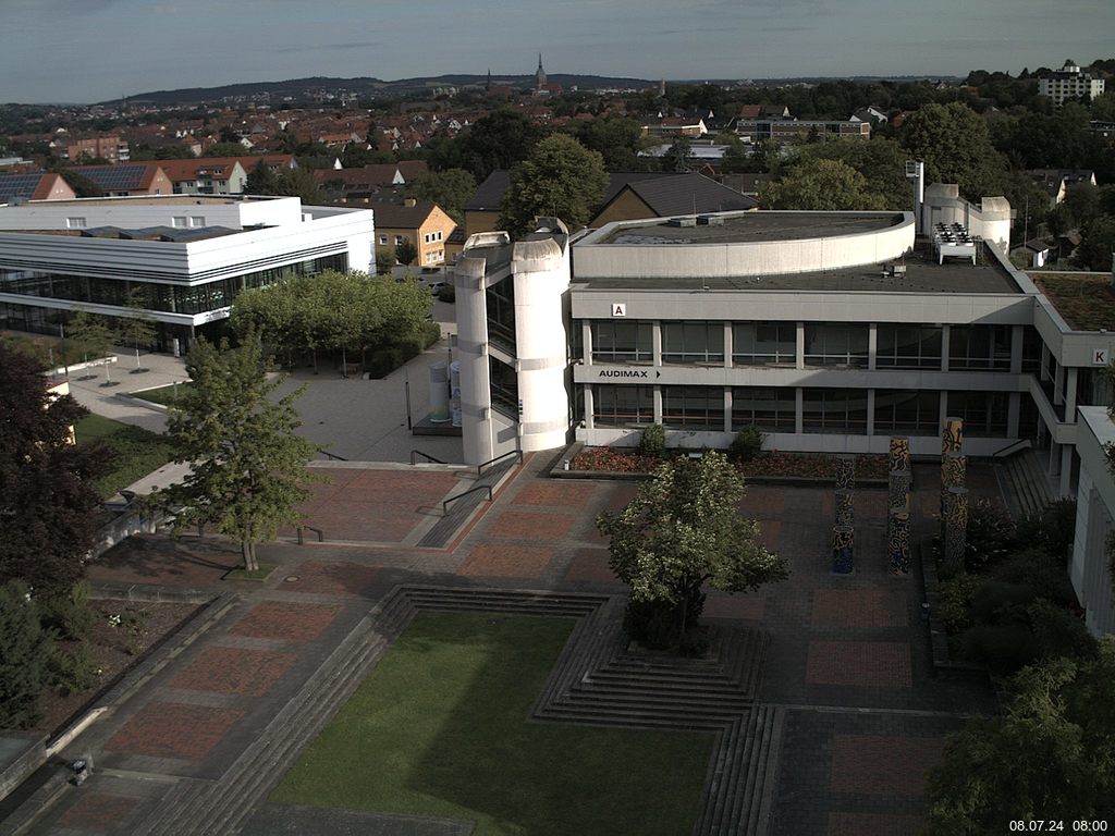 Foto der Webcam: Verwaltungsgebäude, Innenhof mit Audimax, Hörsaal-Gebäude 1