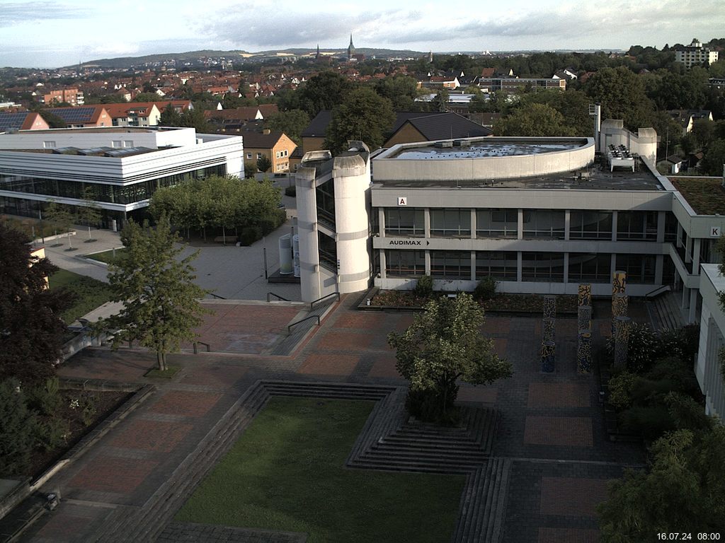 Foto der Webcam: Verwaltungsgeb&auml;ude, Innenhof mit Audimax, H&ouml;rsaal-Geb&auml;ude 1