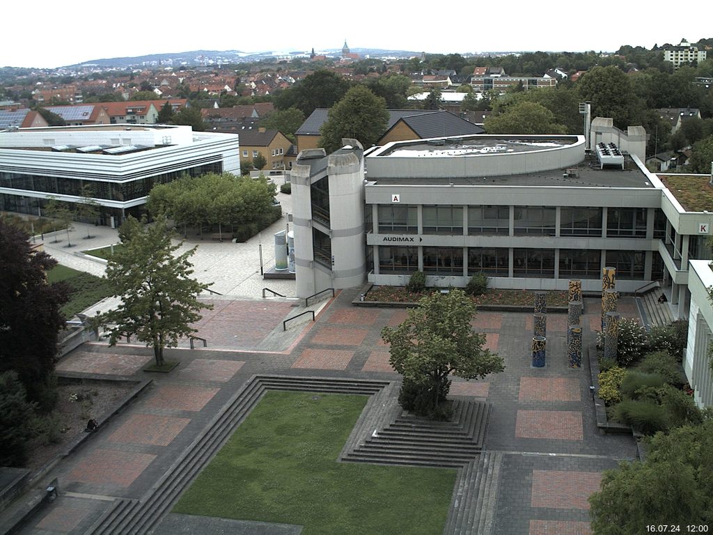 Foto der Webcam: Verwaltungsgeb&auml;ude, Innenhof mit Audimax, H&ouml;rsaal-Geb&auml;ude 1