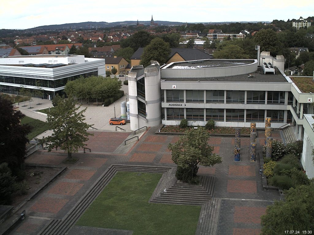 Foto der Webcam: Verwaltungsgeb&auml;ude, Innenhof mit Audimax, H&ouml;rsaal-Geb&auml;ude 1