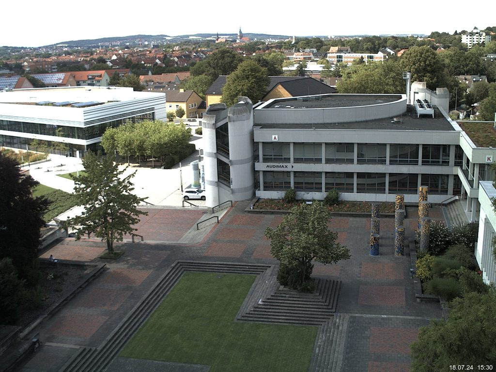 Foto der Webcam: Verwaltungsgeb&auml;ude, Innenhof mit Audimax, H&ouml;rsaal-Geb&auml;ude 1